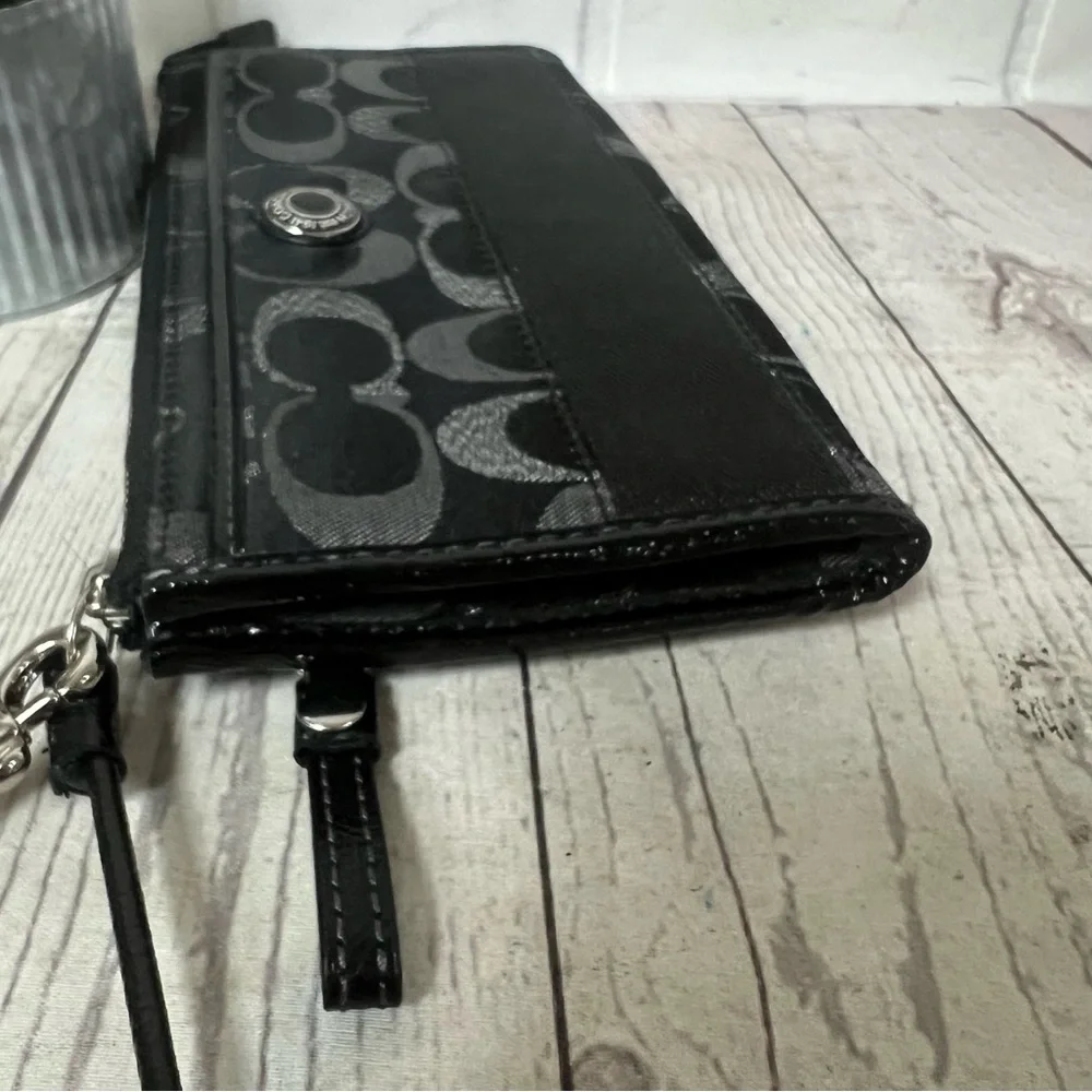 Coach Black Silver Signature Monogram Canvas Stripe Wristlet Wallet Metallic - Picture 15 of 15